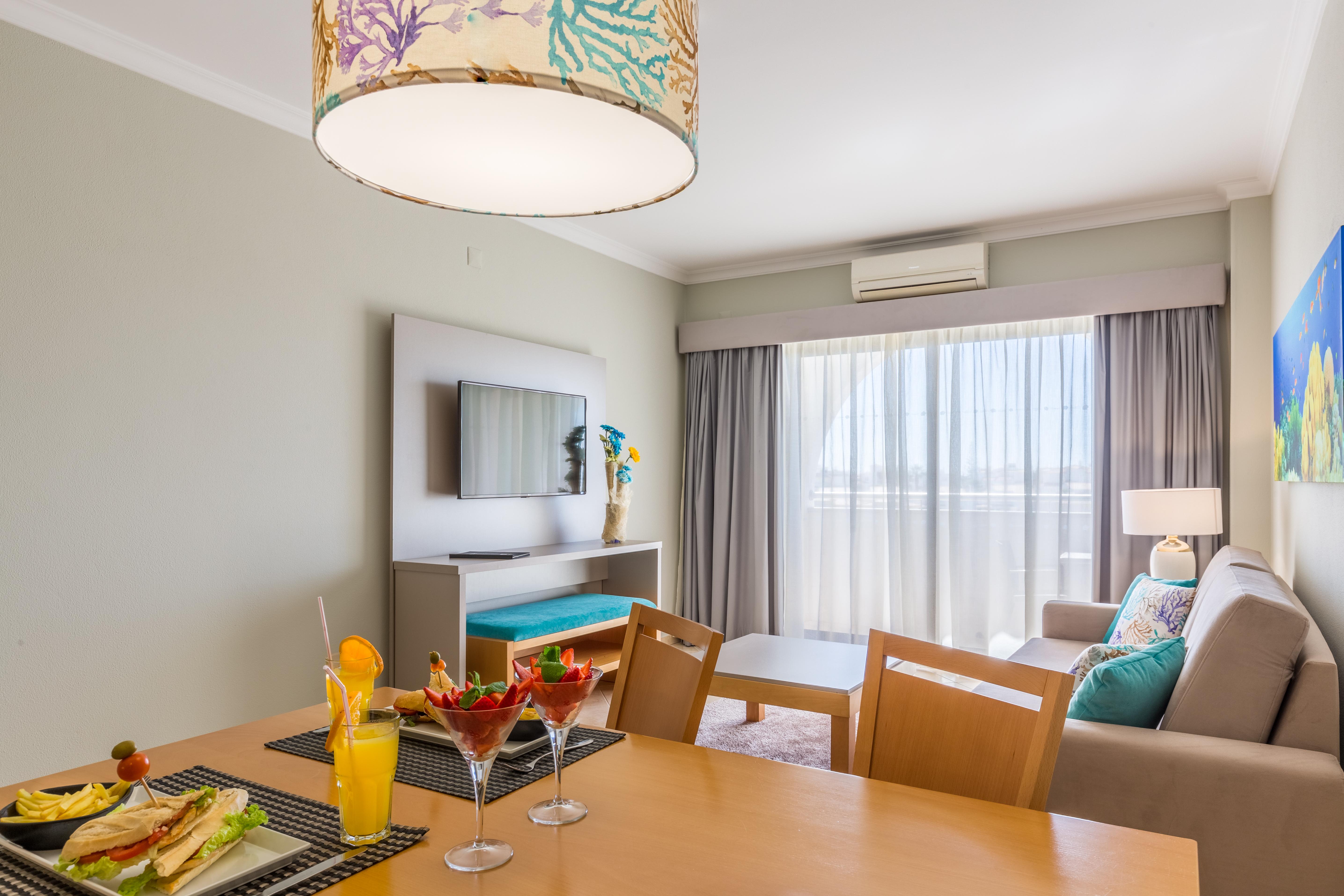 Apartahotel Luna Solaqua 4*